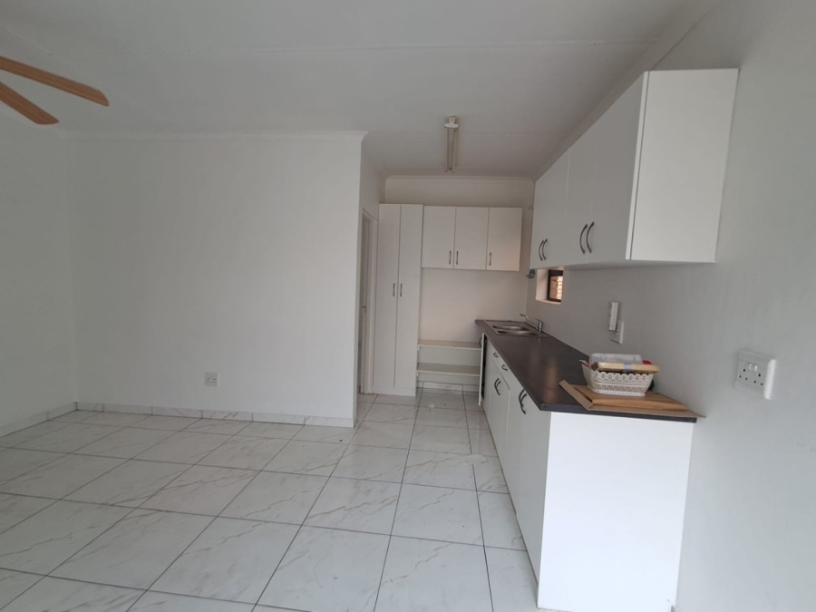 4 Bedroom Property for Sale in Roylglen Gardens Northern Cape